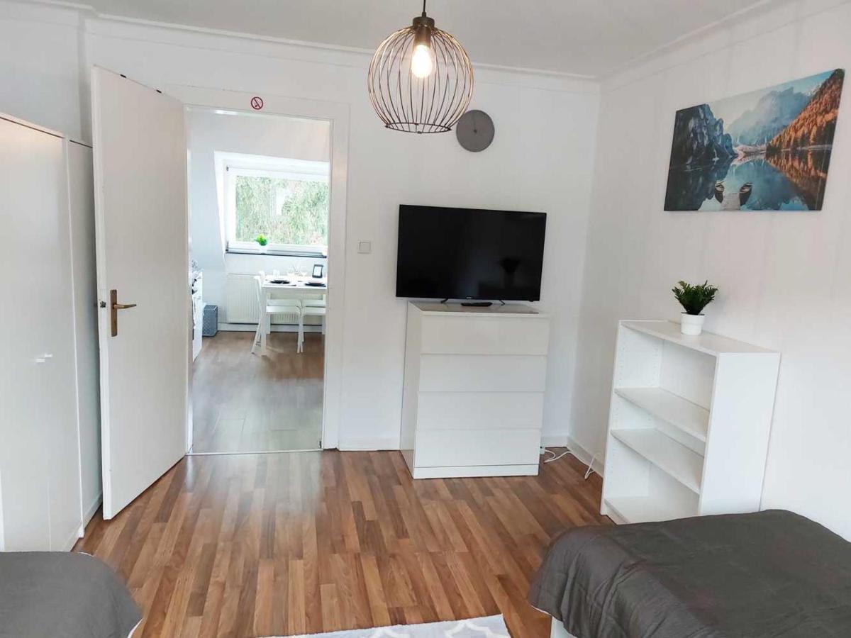 Cozy Apartment With Garden In Gelsenkirchen Ngoại thất bức ảnh