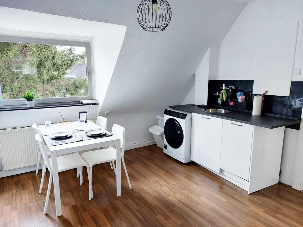 Cozy Apartment With Garden In Gelsenkirchen Ngoại thất bức ảnh