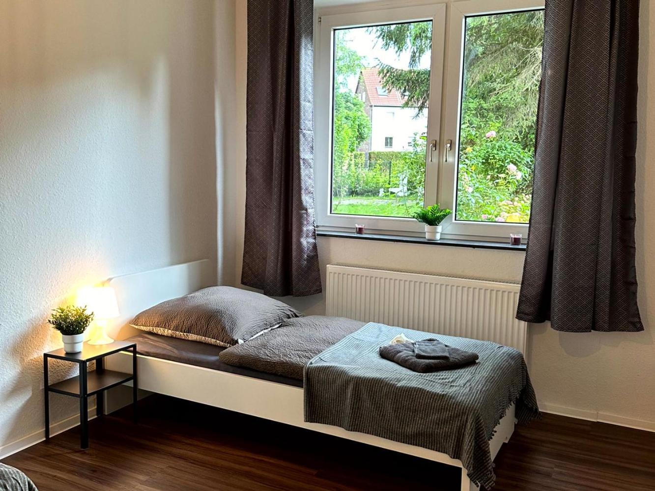 Cozy Apartment With Garden In Gelsenkirchen Ngoại thất bức ảnh