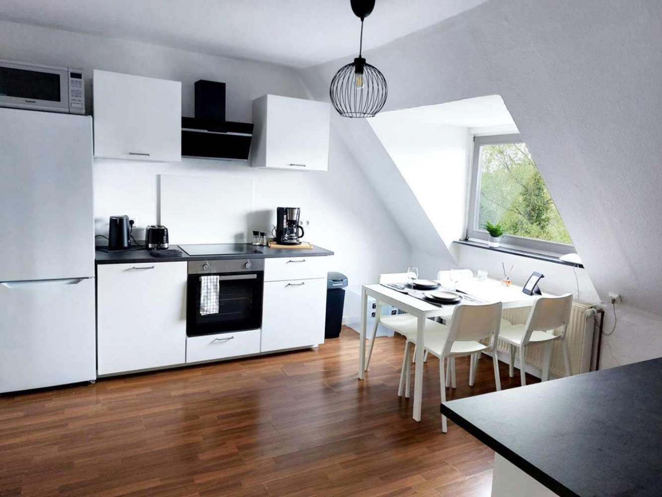 Cozy Apartment With Garden In Gelsenkirchen Ngoại thất bức ảnh